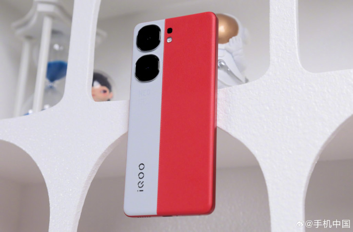 iQOO Neo 9 уже красуется на студийных фото во всех расцветках