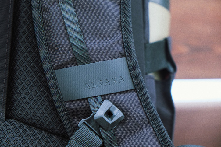 Alpaka Elements Backpack Pro  Google Pixel   