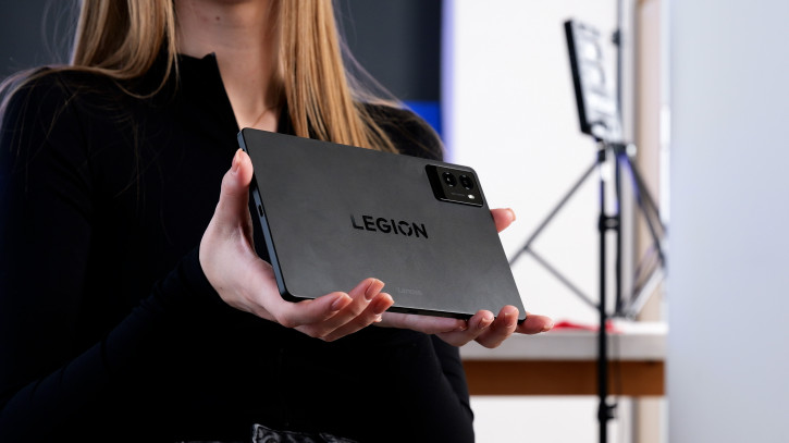  Lenovo Legion Y700 (2025):  