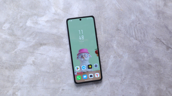  Infinix Zero Flip:  flip  Infinix!