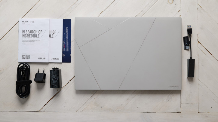  ASUS Zenbook S 16 UM5606      