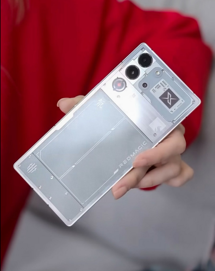 :  Red Magic 10 Pro+  ZTE  ,   