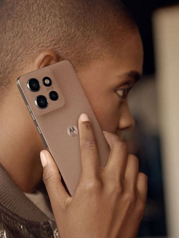 Motorola готовит Razr+ (2024) и Edge 50 Neo в цвете 2025 года