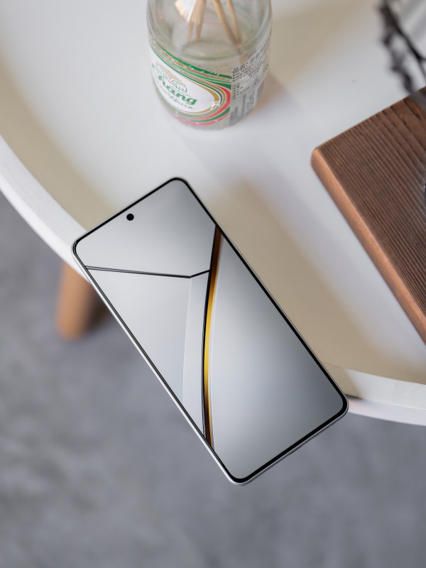 Realme Neo 7       