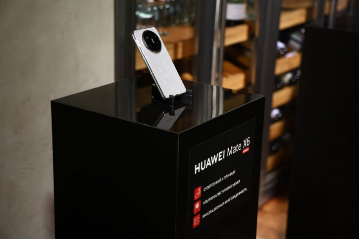    Huawei Mate X6  : ,   !