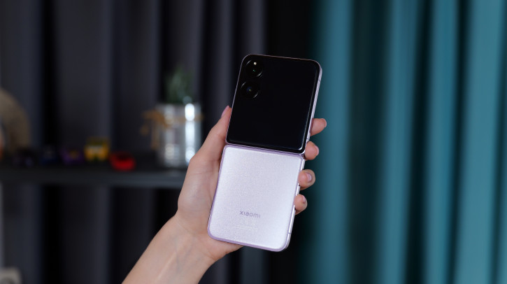  Xiaomi Mix Flip:    Xiaomi