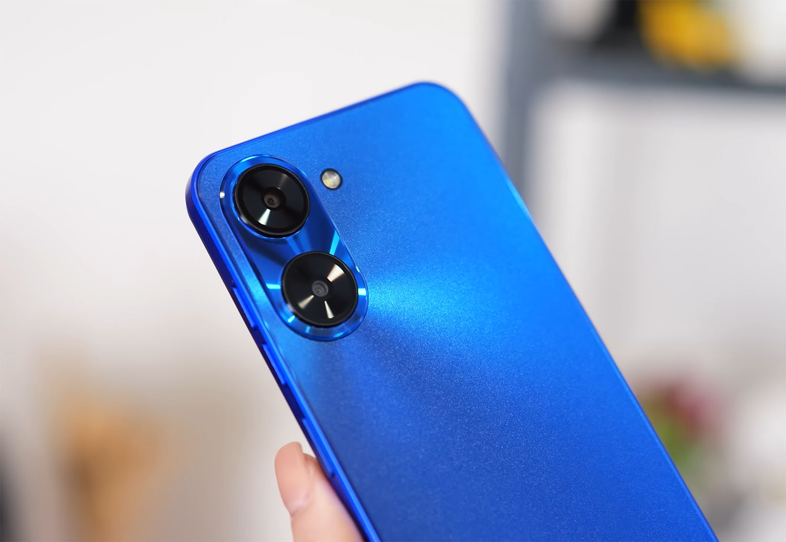 ВИДЕО: обзор Meizu Mblu 21 – самый доступный смартфон бренда