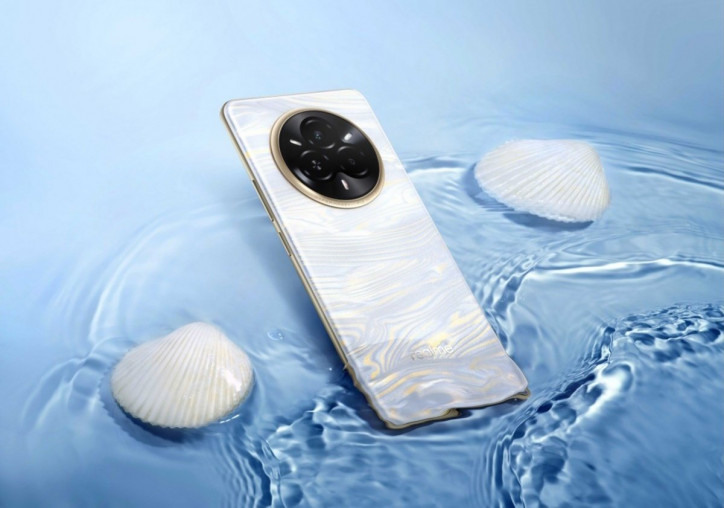 Realme 14 Pro:  (!)      