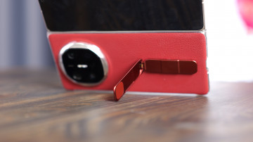  Huawei Mate X6:  !