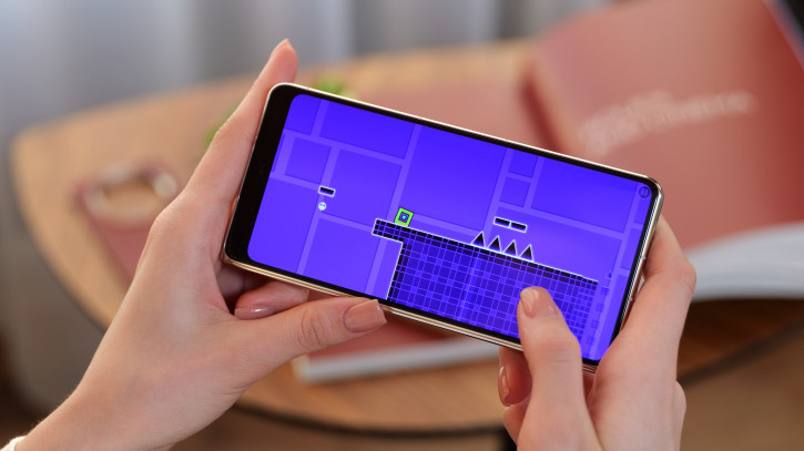  Huawei Mate X6:  !