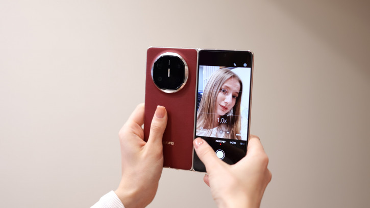  Huawei Mate X6:  !