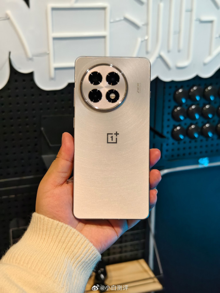 OnePlus Ace 5  5 Pro       