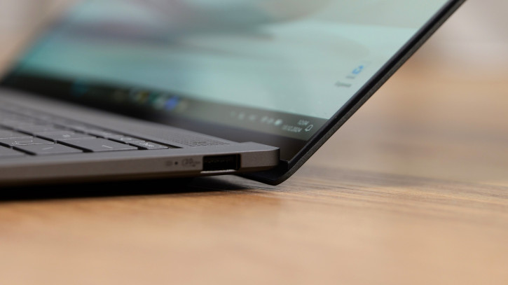  ASUS Zenbook S 14 UX5406SA:    