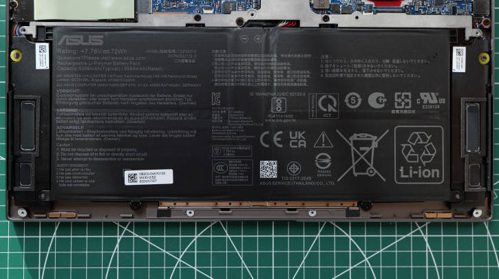  ASUS Zenbook S 14 UX5406SA:    