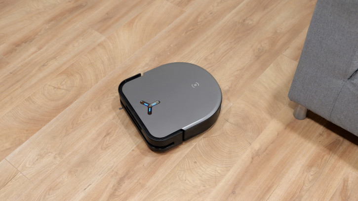 Обзор ECOVACS DEEBOT X5 PRO OMNI: «Тесла» среди роботов-пылесосов