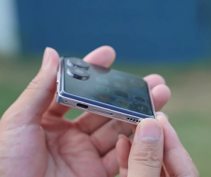    Xiaomi Mix Flip      