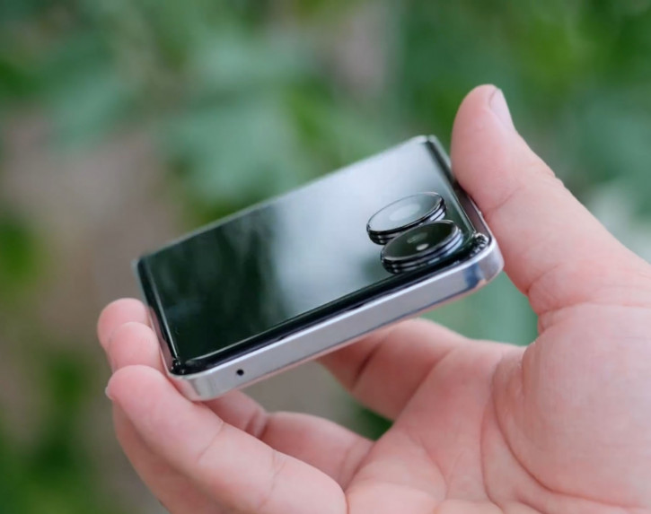    Xiaomi Mix Flip      