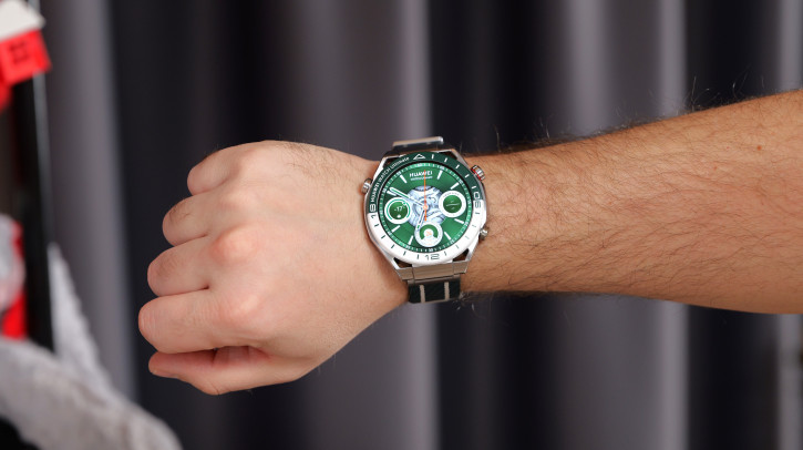  - Huawei Watch Ultimate:   Huawei