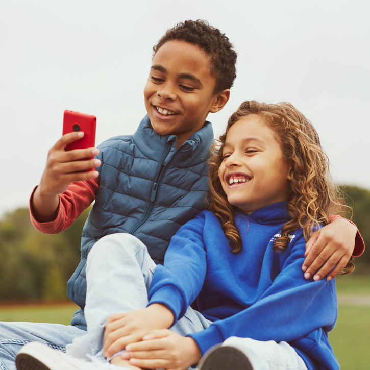 Анонс HMD XploraOne: звонилка без кнопок теперь для детей