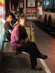 Обзор OnePlus 15: самый оптимальный смартфон года?