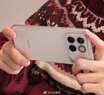 Дизайн Honor WIN раскрыт схемой и живым фото