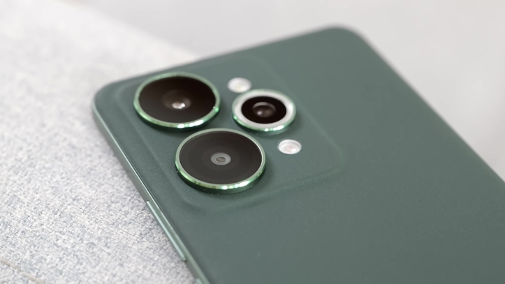 Обзор Realme 15 Pro: теперь на Snapdragon 7 Gen 4