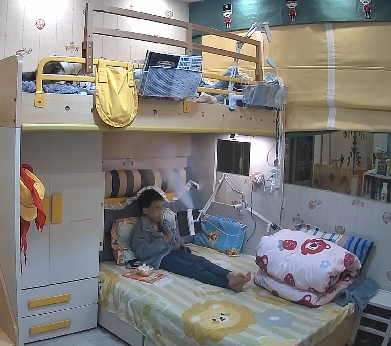 Xiaomi Pad 7 Pro напугал ребёнка, начав дымить во время просмотра видео