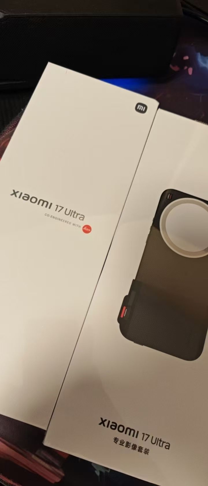 Новые секреты Xiaomi 17 Ultra: расцветки, батарея, вес и фото коробки