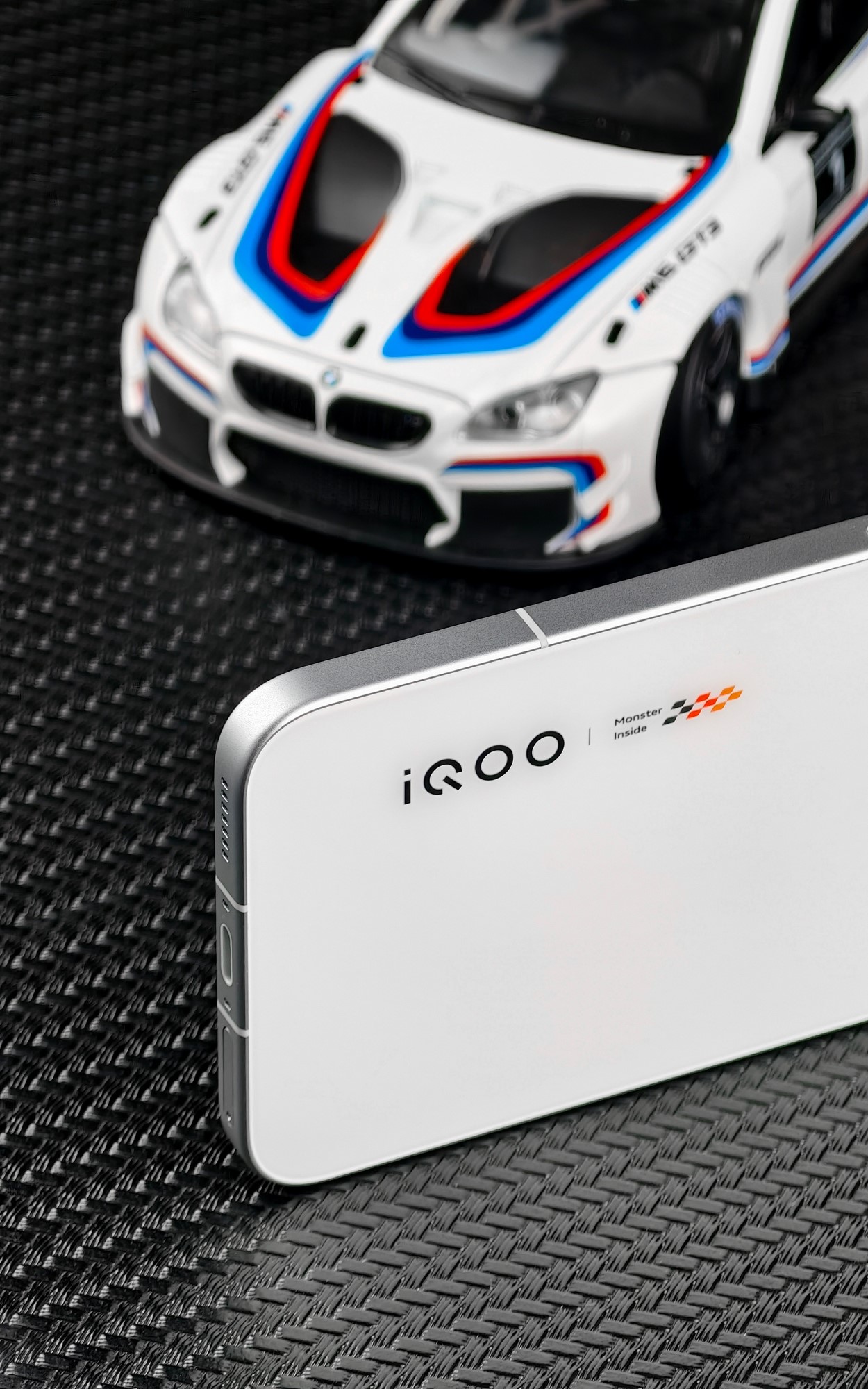 Уточнённые сроки выхода iQOO 15 Ultra и новые подробности начинки