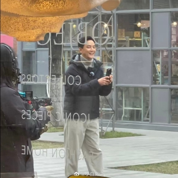 Xiaomi 17 Ultra снова замечен на улицах Китая (видео)