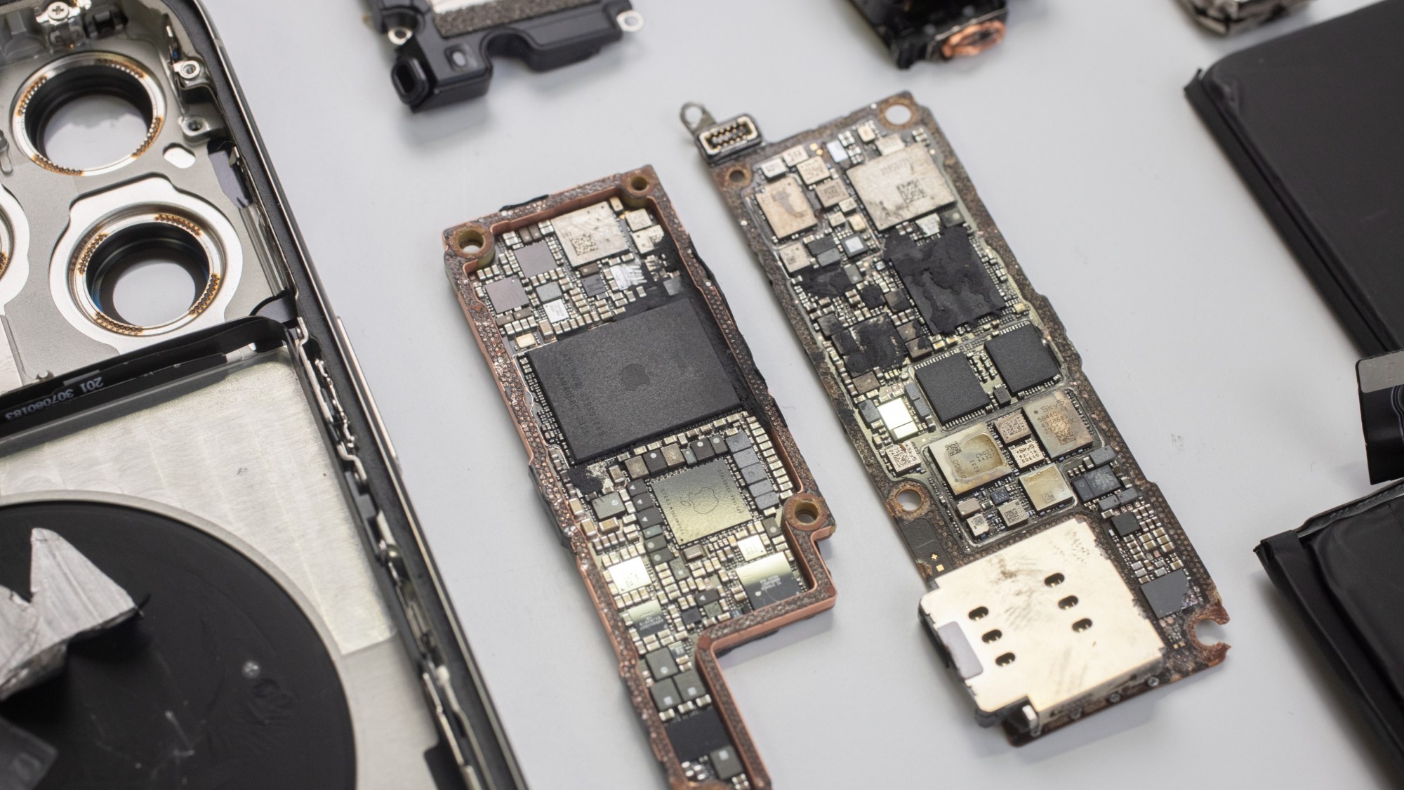 Apple повышает зависимость от Samsung из-за взлёта цен на память