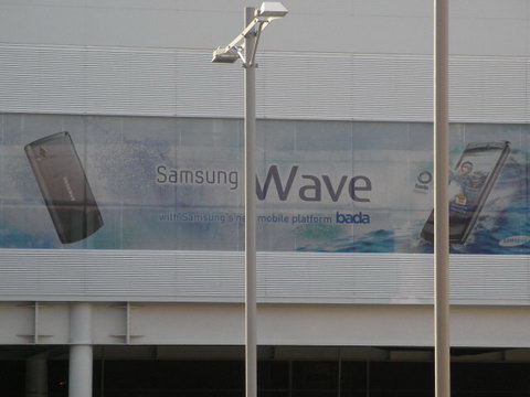 Samsung Wave – первый телефон компании на платформе Bada