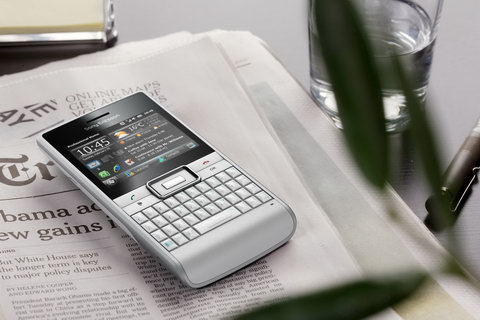 Видеообзор: 10 минут с Sony Ericsson Aspen на WM 6.5.3