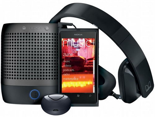 Nokia Lumia 800 Entertainment Bundle