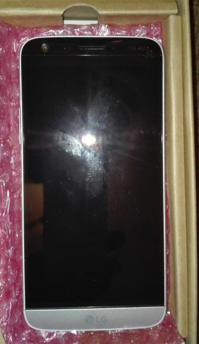 LG G5 в корпусе из металла на «живых» фото