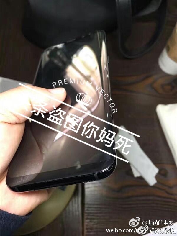 Samsung Galaxy S8+      ?