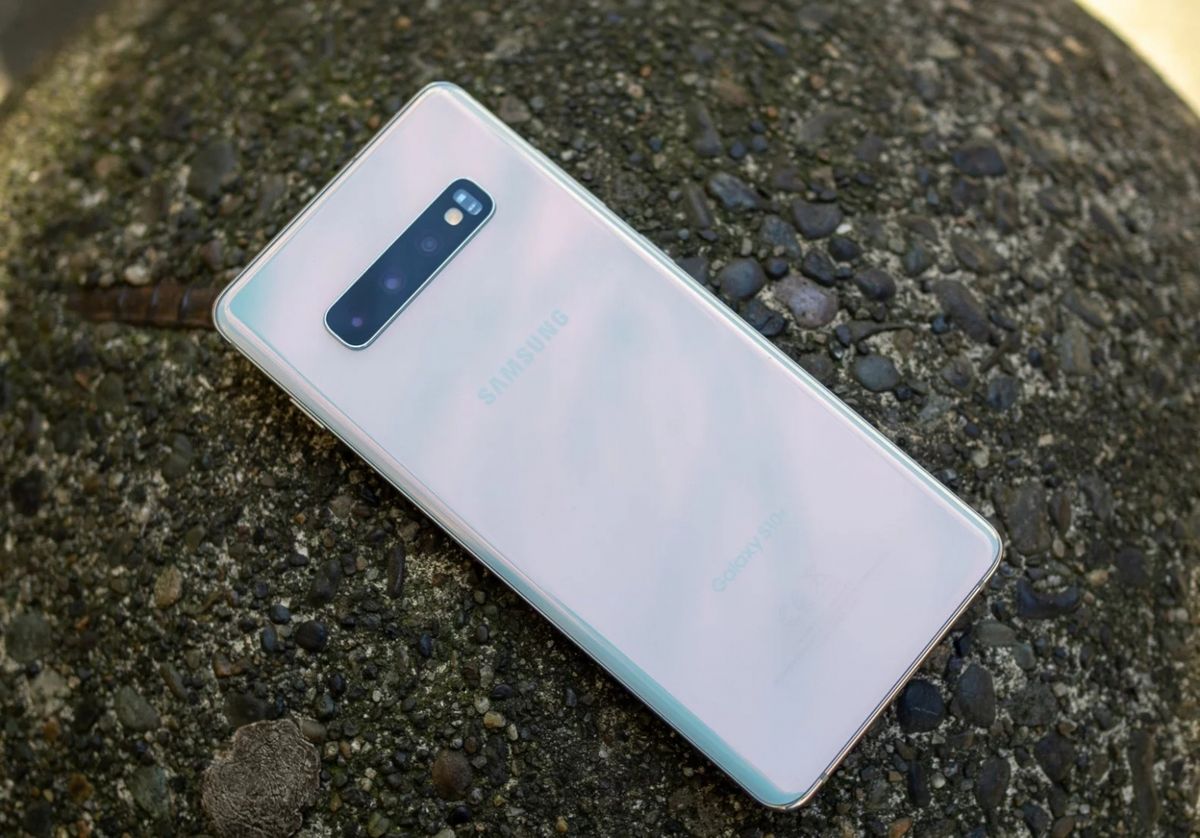 Samsung продолжит выпуск серии Galaxy S10 с огромной скидкой