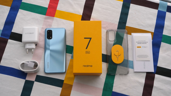  Realme 7 Pro:    