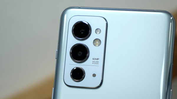   OnePlus 9RT:  Snapdragon 888