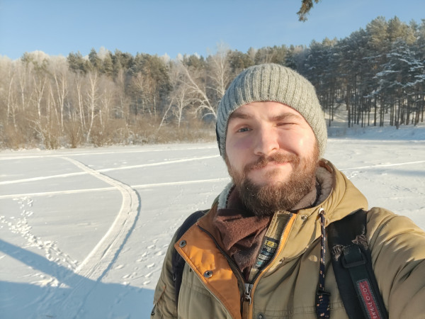   OnePlus 9RT:  Snapdragon 888