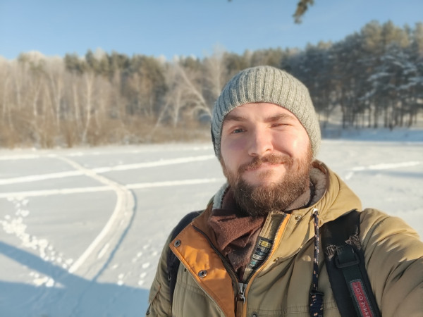   OnePlus 9RT:  Snapdragon 888