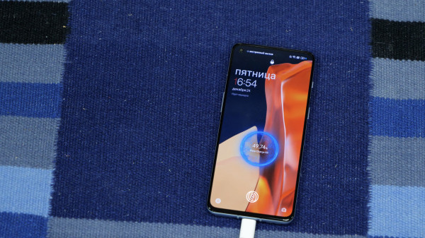   OnePlus 9RT:  Snapdragon 888