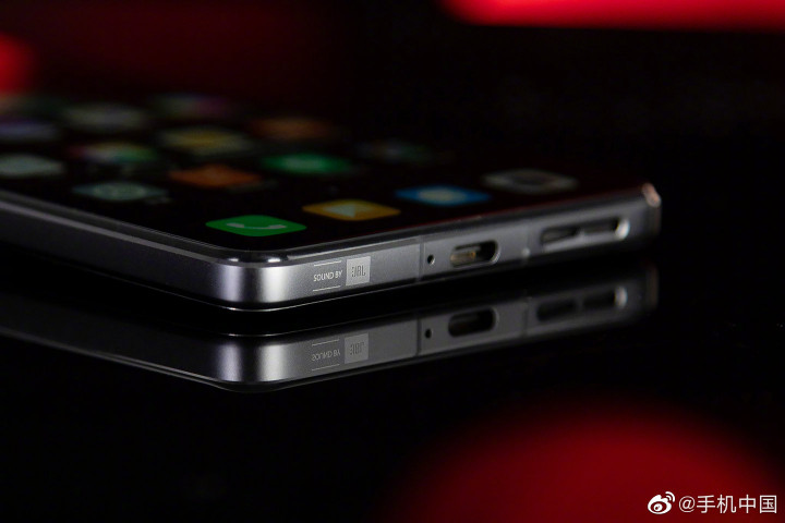   Xiaomi Redmi K50 GE    Mercedes-AMG