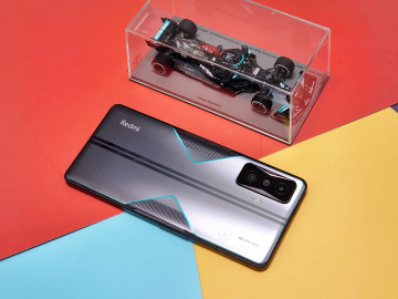   Xiaomi Redmi K50 GE    Mercedes-AMG