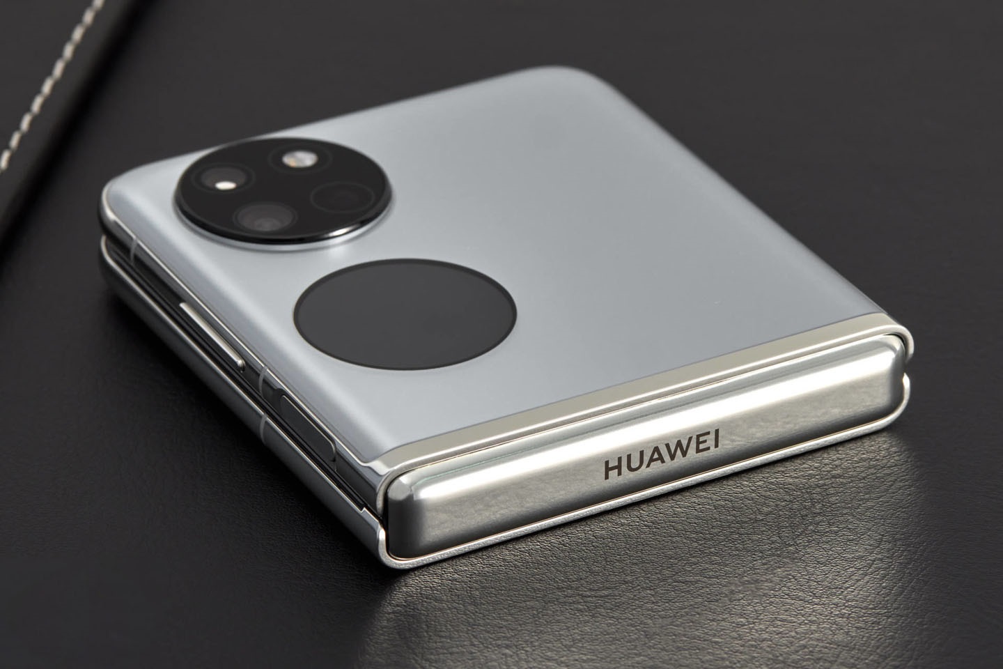 Huawei Pocket S2 похвастает огромной батареей и получит Art-издание