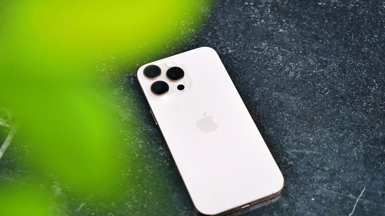  iOS   -,  Apple   