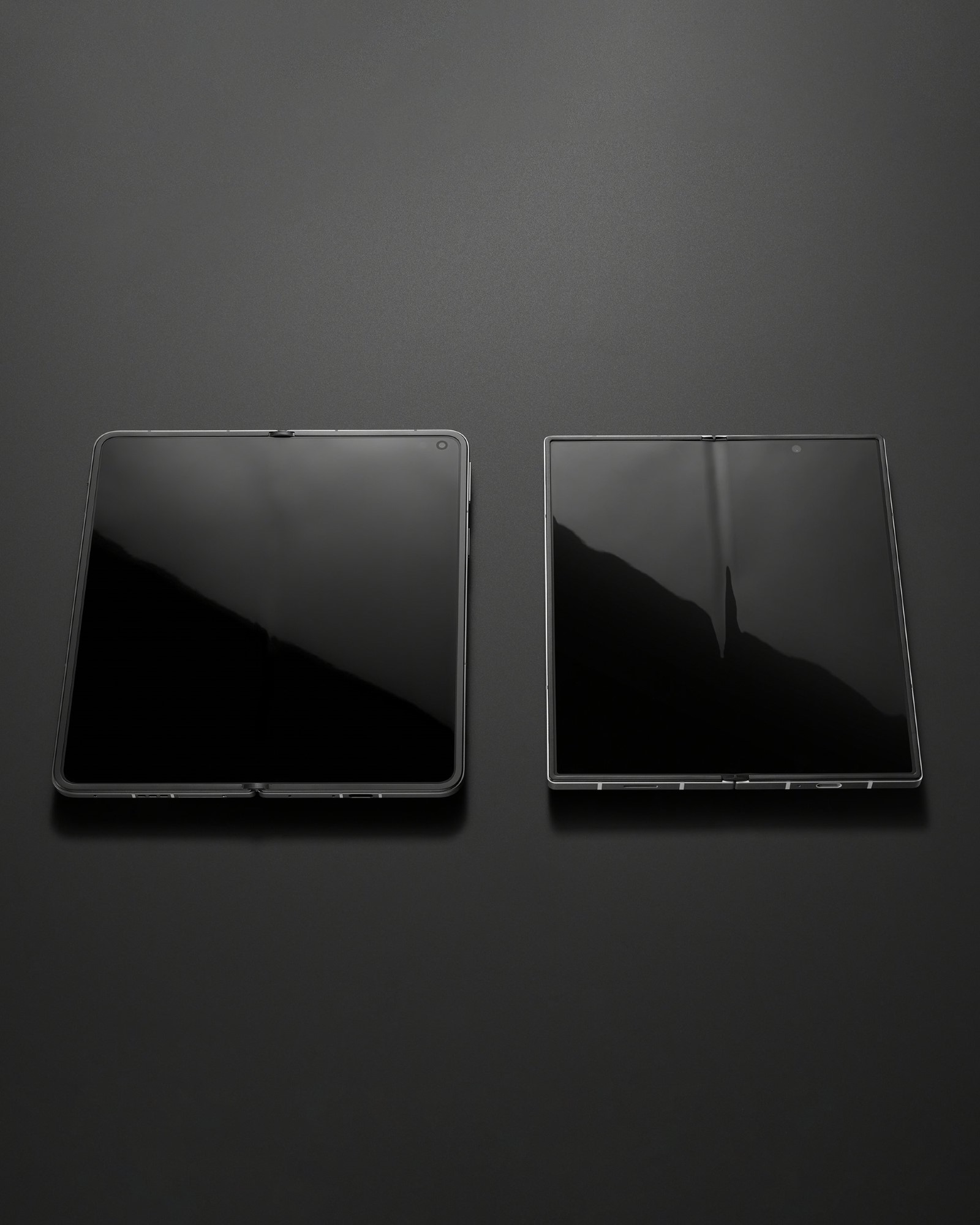 OPPO троллит Samsung сравнением складок Find N5 и Galaxy Z Fold 6