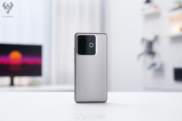 Realme GT 7 Pro Racing Edition      