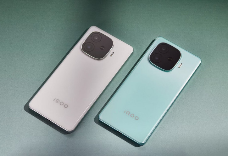     iQOO Z10 Turbo    