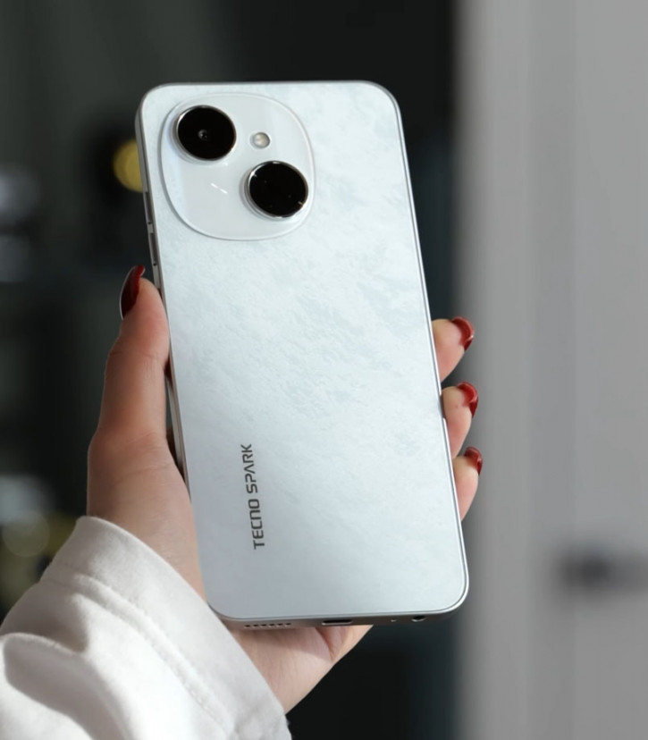 :   Tecno Spark Go 1   10 000  !